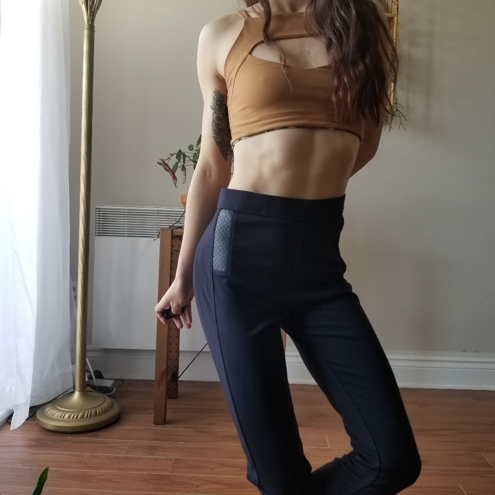 3/25$ Point Zero Leggings Faux Leather Stripes